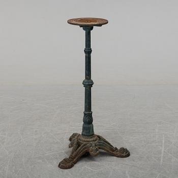 Cast iron stands, 20th century.