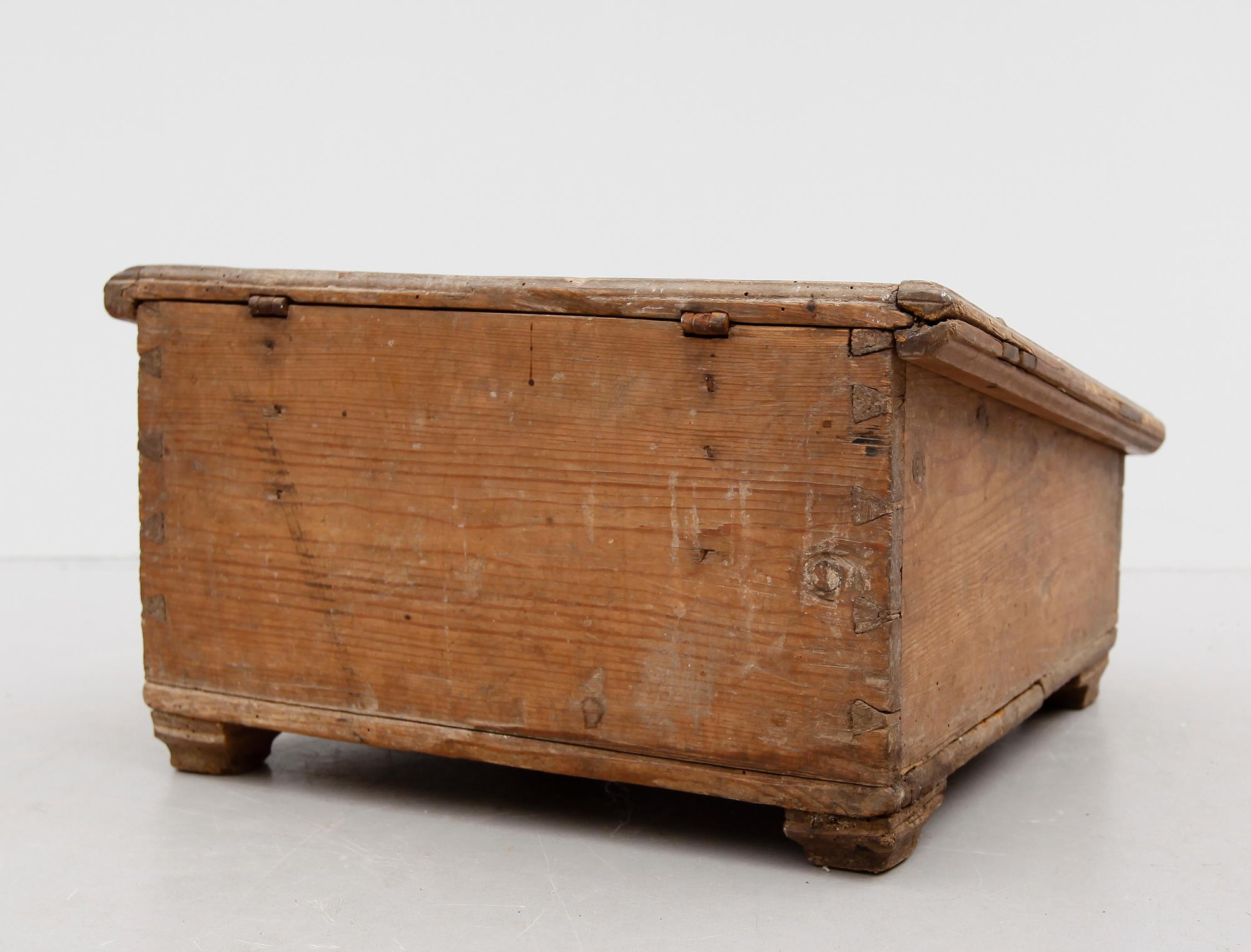 SKRIVSCHATULL, allmoge, 1800-tal.