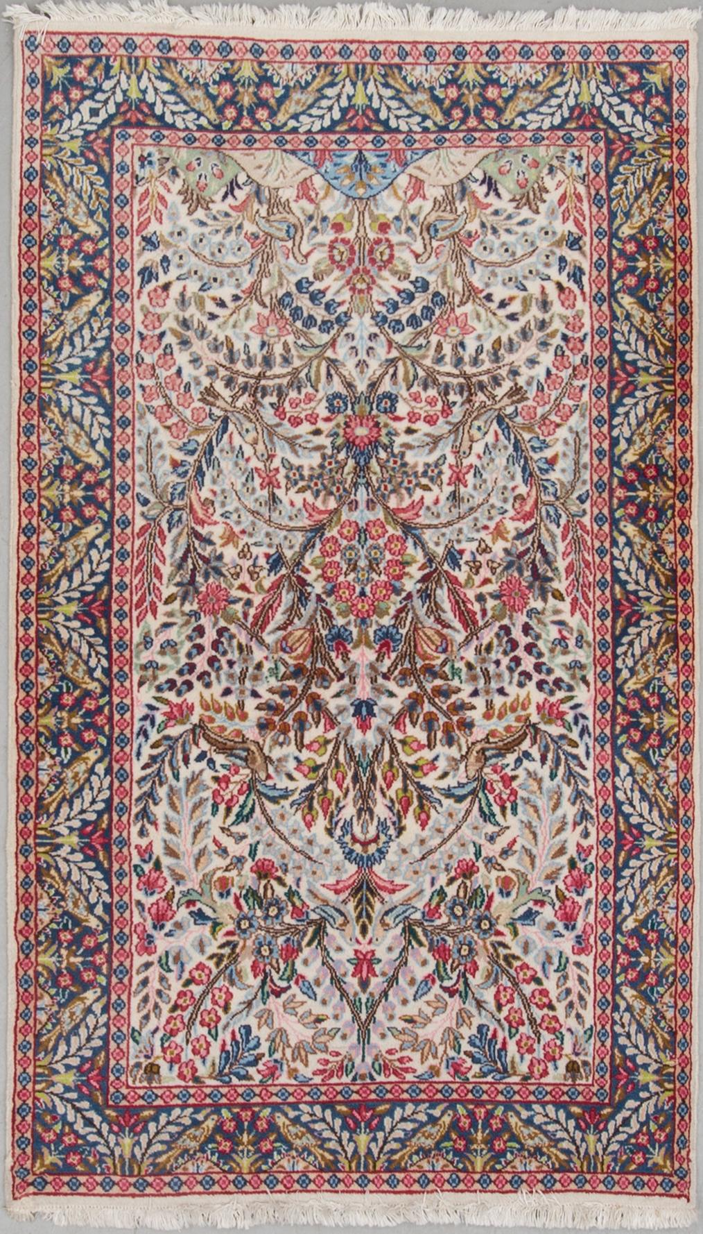 MATTA, old, Kirman laver, ca 202 x 118 cm.