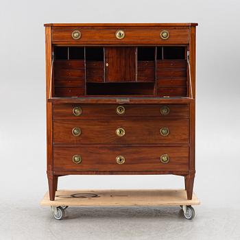 A late Gustavian chiffonier, circa 1800.
