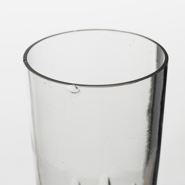 Champagnestrutar, 36 stycken, snarlika, olika tillverkning, mestadels omkring år 1900.