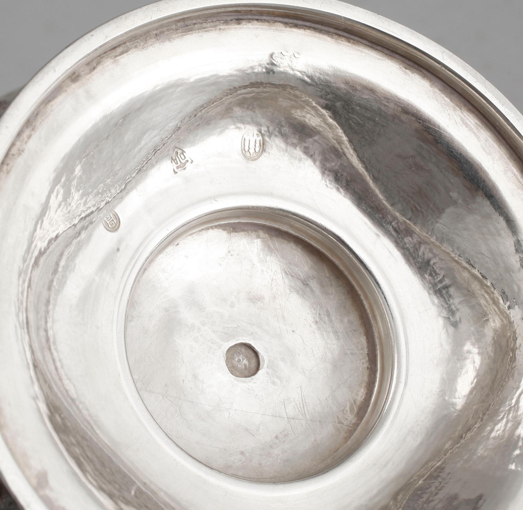 A silver sugar bowl, assay master Christian F Heise in Copenhagen, 1918, weigth 495 g.