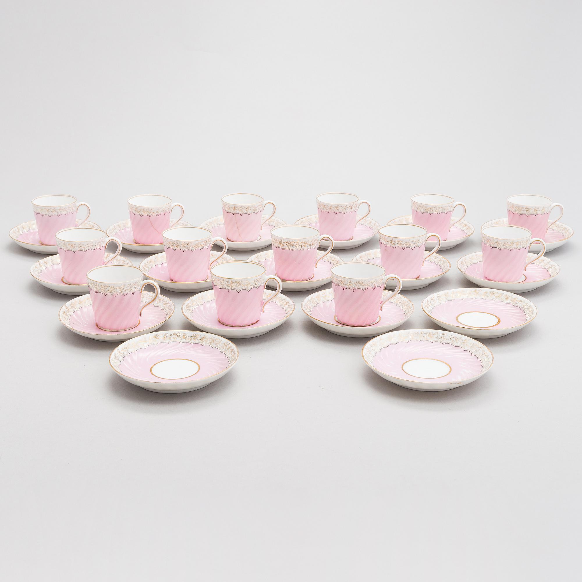 A Russian 18-piece coffee set in porcelain from M.S. Kuznetsov, manufactured in Riga, Russia 1864-1880.