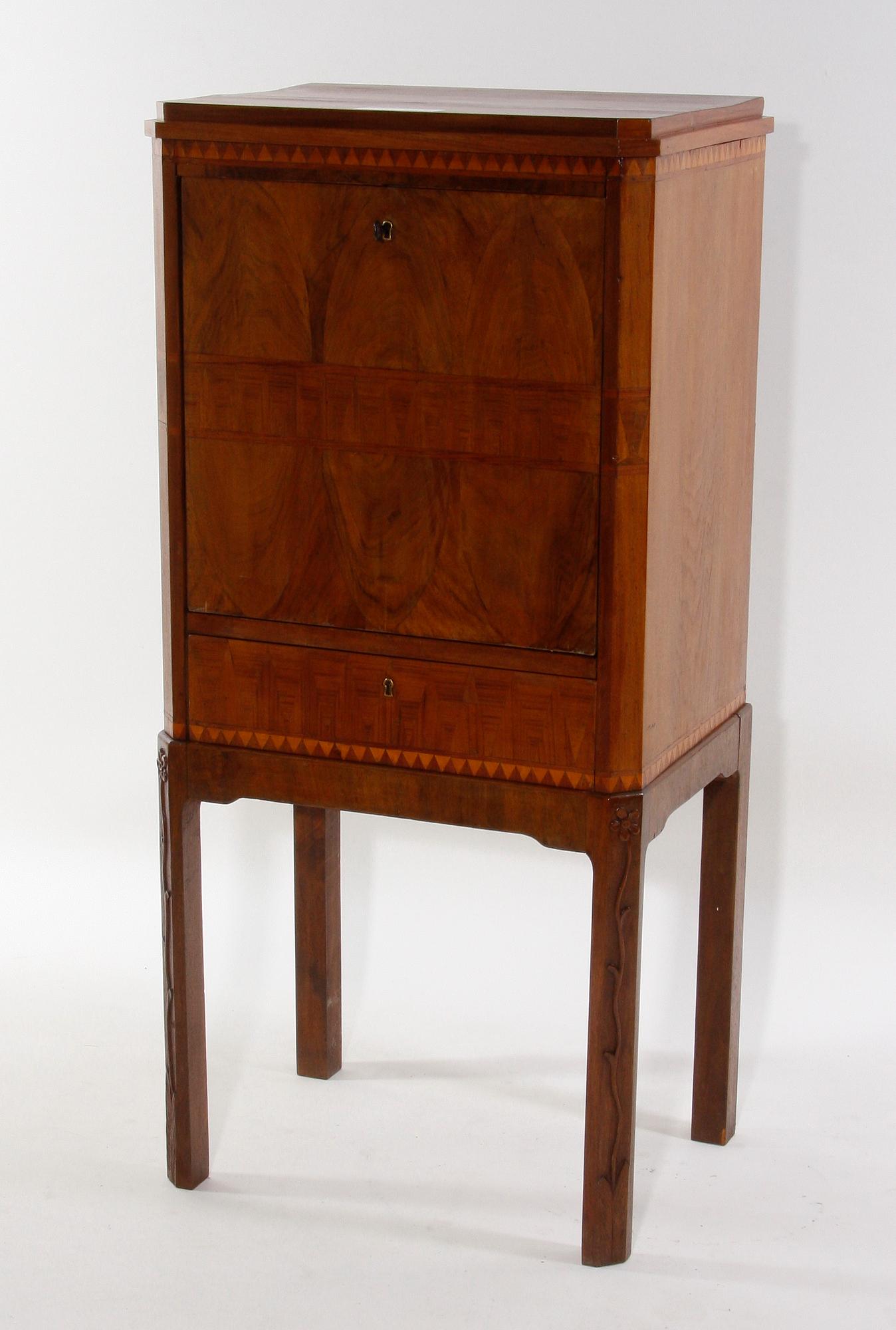 BARSKÅP, delvis 1800-tal.