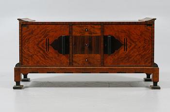 SIDEBOARD, 1930-tal.
