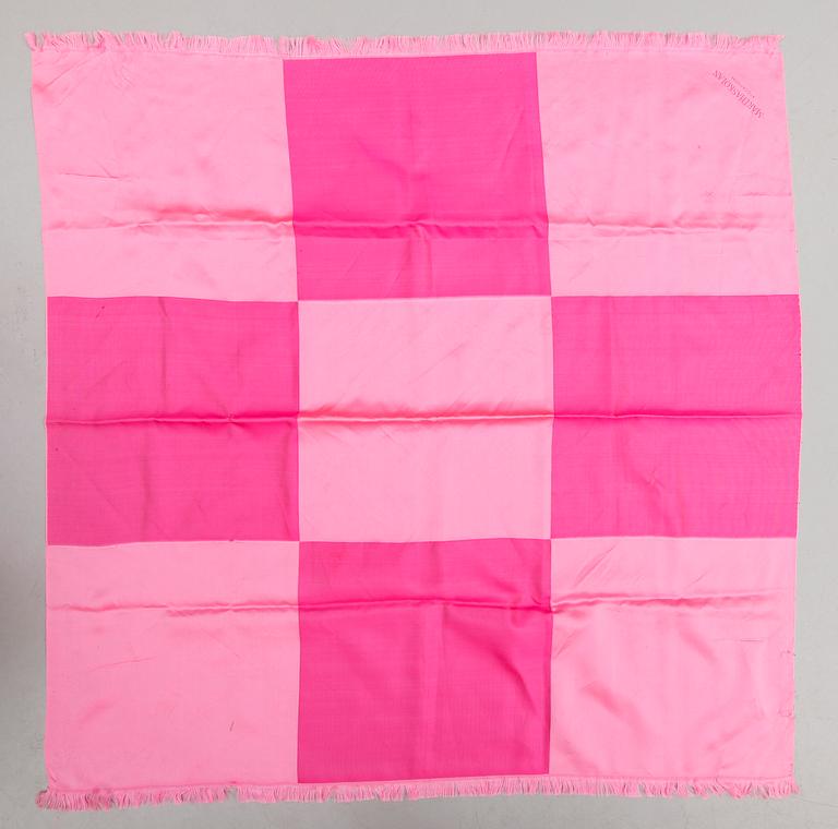 SCARVES, 2 st, Märthaskolan, 1900-talets tredje kvartal.