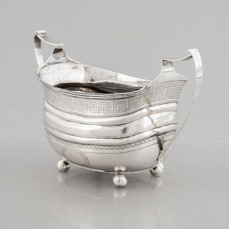 Walter Morisse & Son, skål med hänklar, silver, London, England 1885.