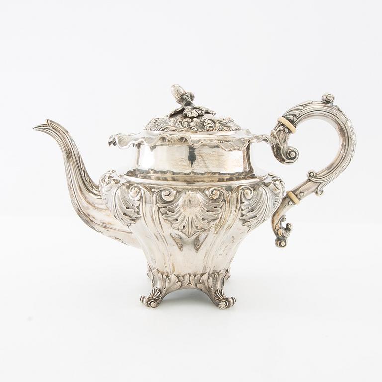 Gustaf Möllenborg, tekanna silver nyrokoko Stockholm 1842.