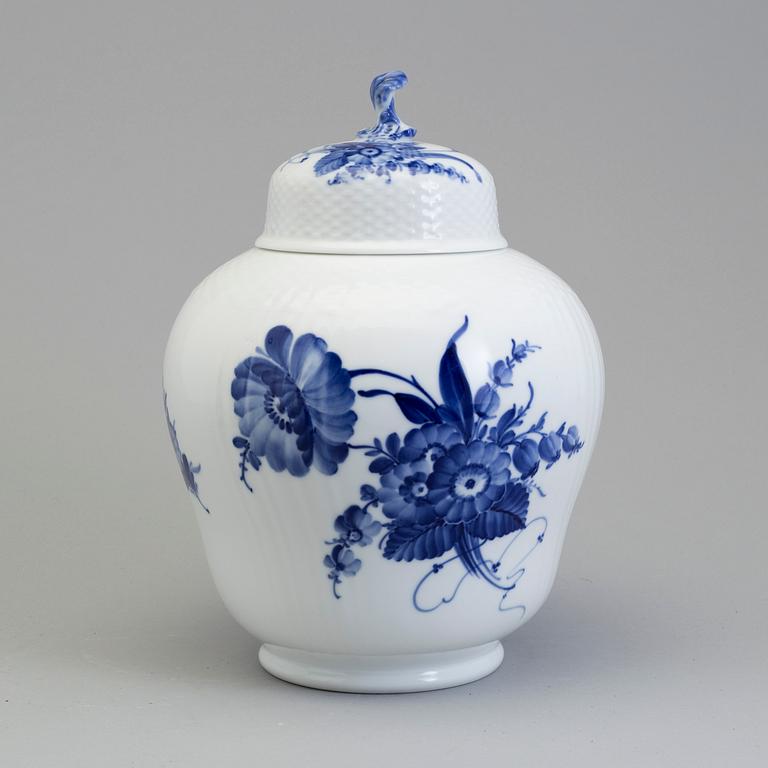 LOCKURNA, porslin, "Blå blomst", Royal Copenhagen, nr 10/1791.