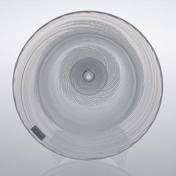 HEIKKI ORVOLA, A VASE. Signed Heikki Orvola, Nuutajärvi Notsjö. Early 1980s.