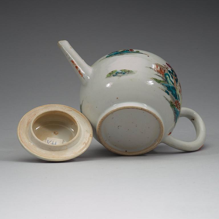 A famille rose tea pot with cover, Qing dynasty, Yongzheng (1723-35).