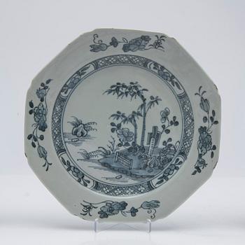 Tallrikar, 4 st, Kina, Qianlong (1736-95).