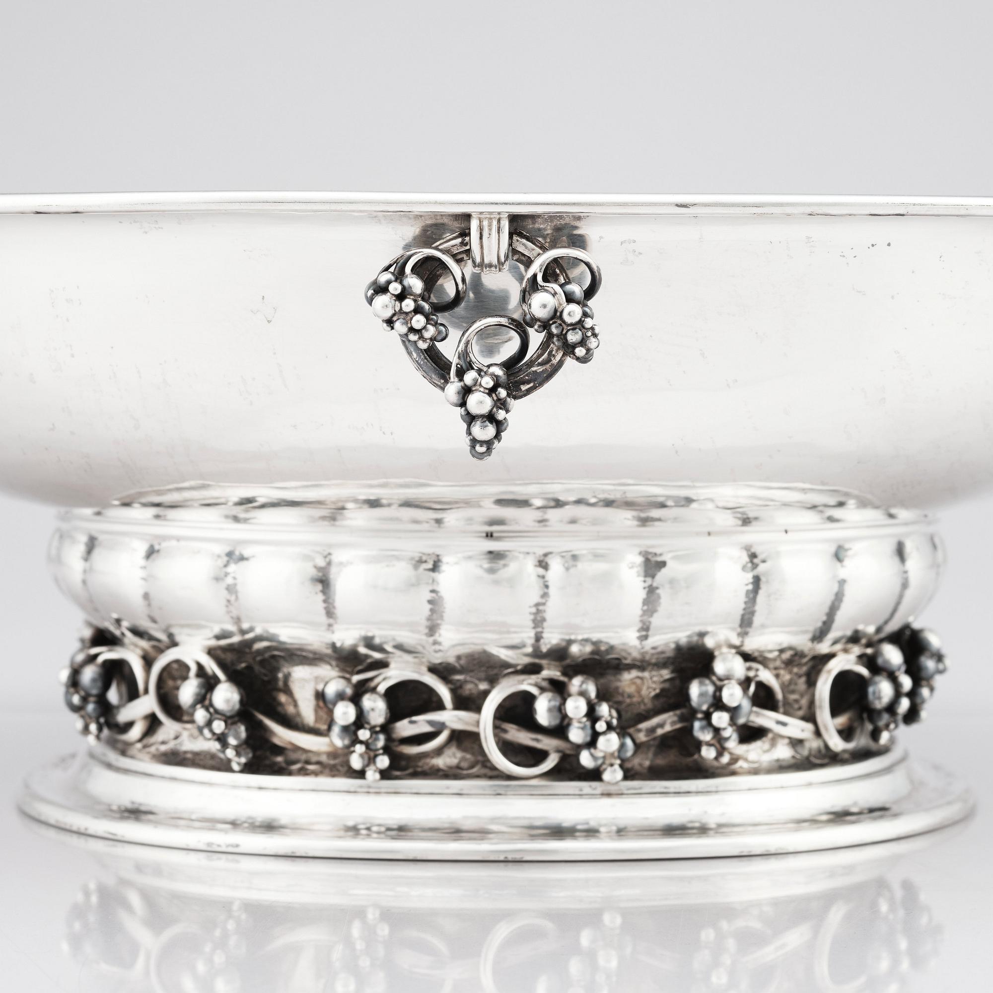 Georg Jensen, jardinière, Köpenhamn 1919, 830/1000 silver, design nr 296. Modellen formgiven samma år, 1919.