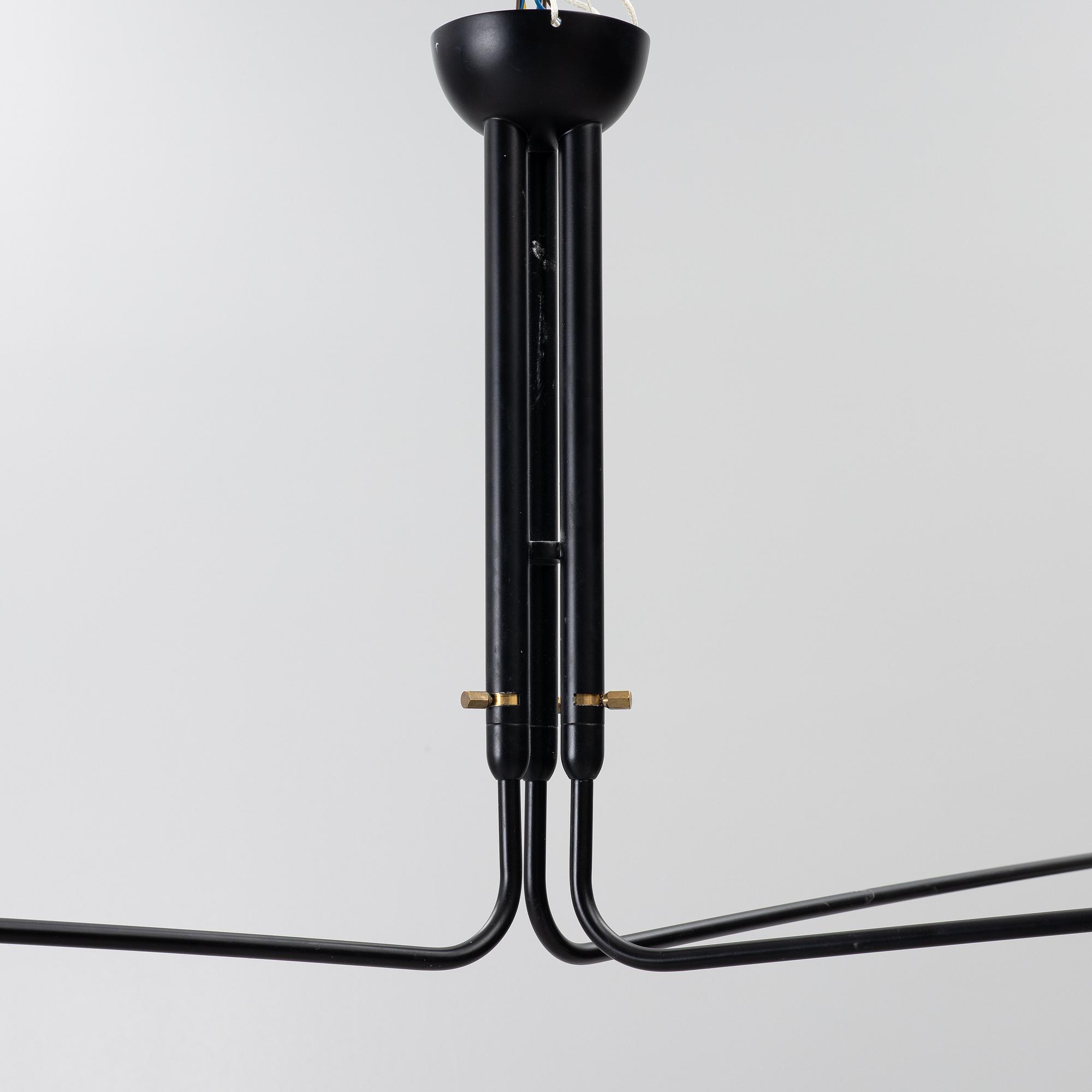 Serge Mouille, taklampa, "Lampadaire", Frankrike, 2014.