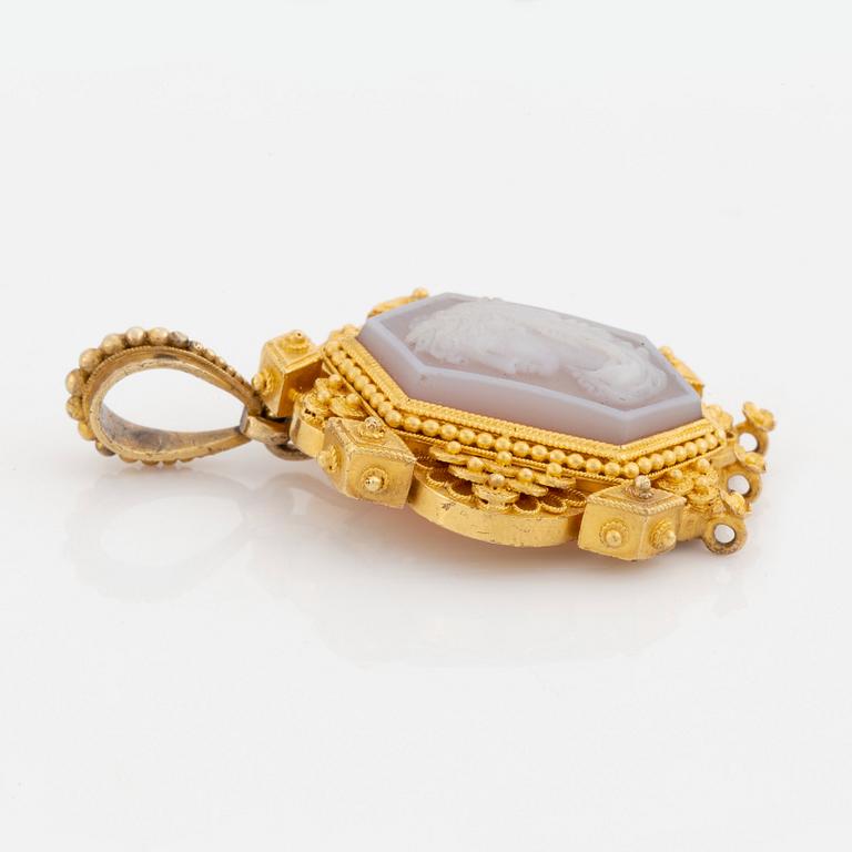 A 19th century 14K gold pendant with a hardstone cameo.