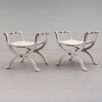 BANKETTER, 1 par, gustaviansk stil, sent 1800-/1900-tal.