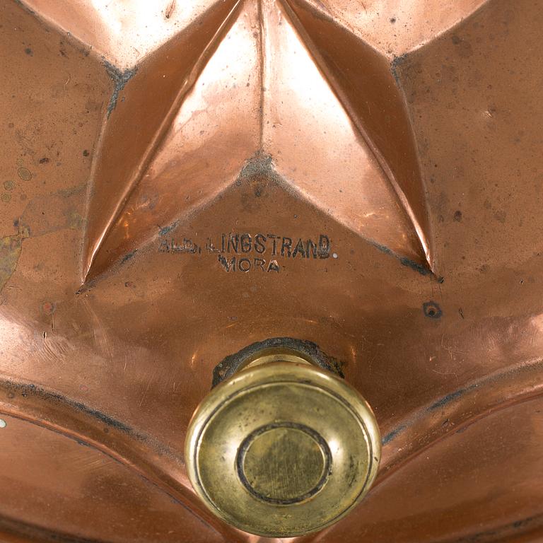 A water barrel from around year 1900.