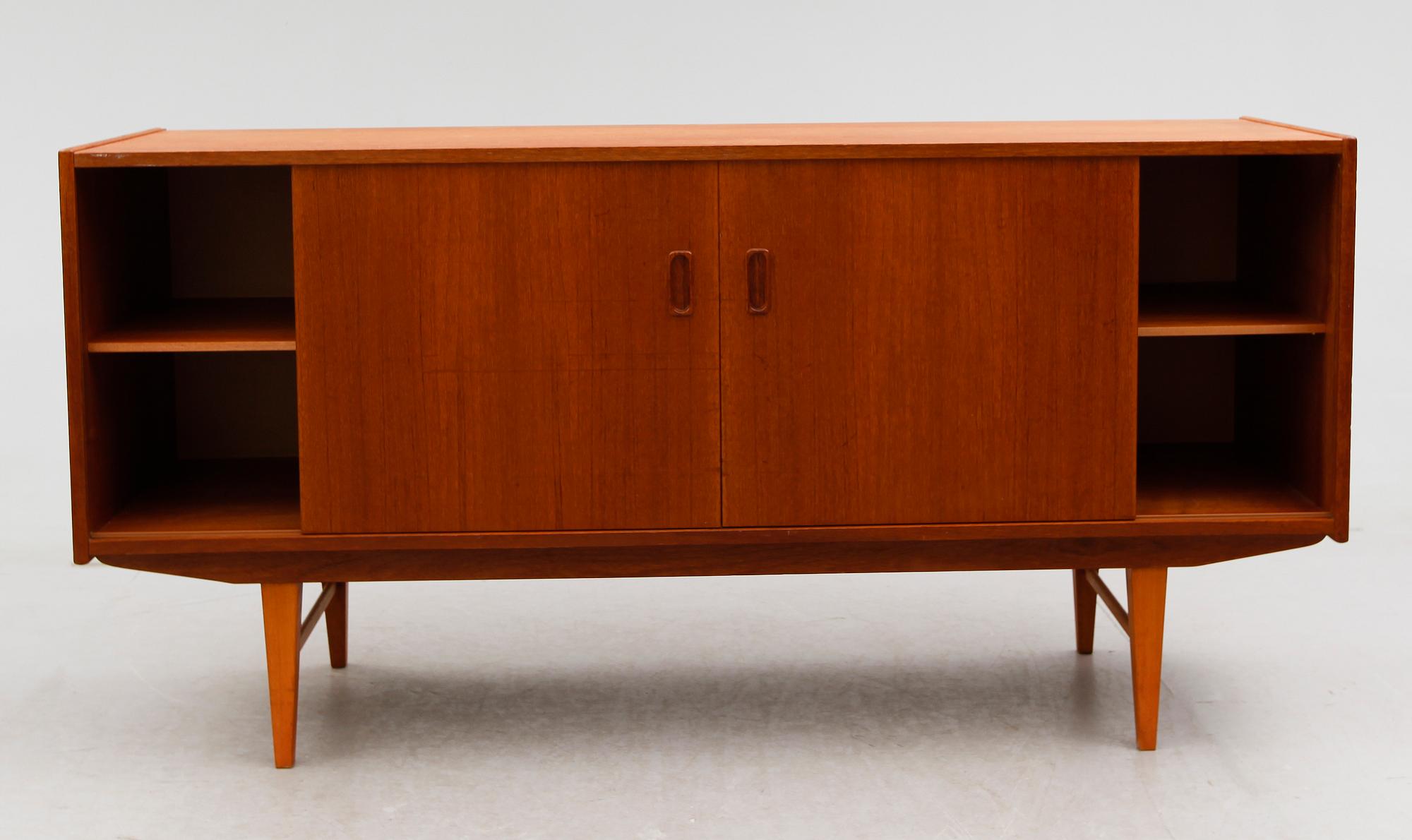 SIDEBOARD, 1900-talets andra hälft.