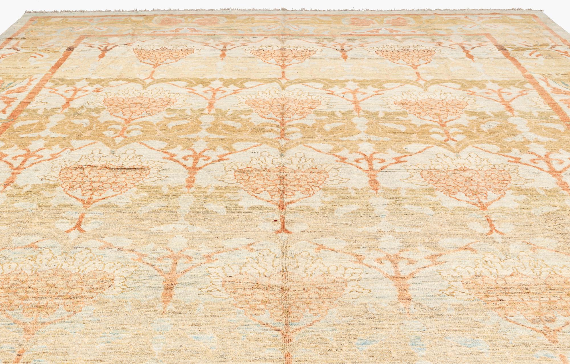 Matta, Sultanabad/Ushak design, ca 527 x 391 cm.