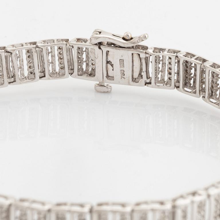 White gold and small diamond bracelet.