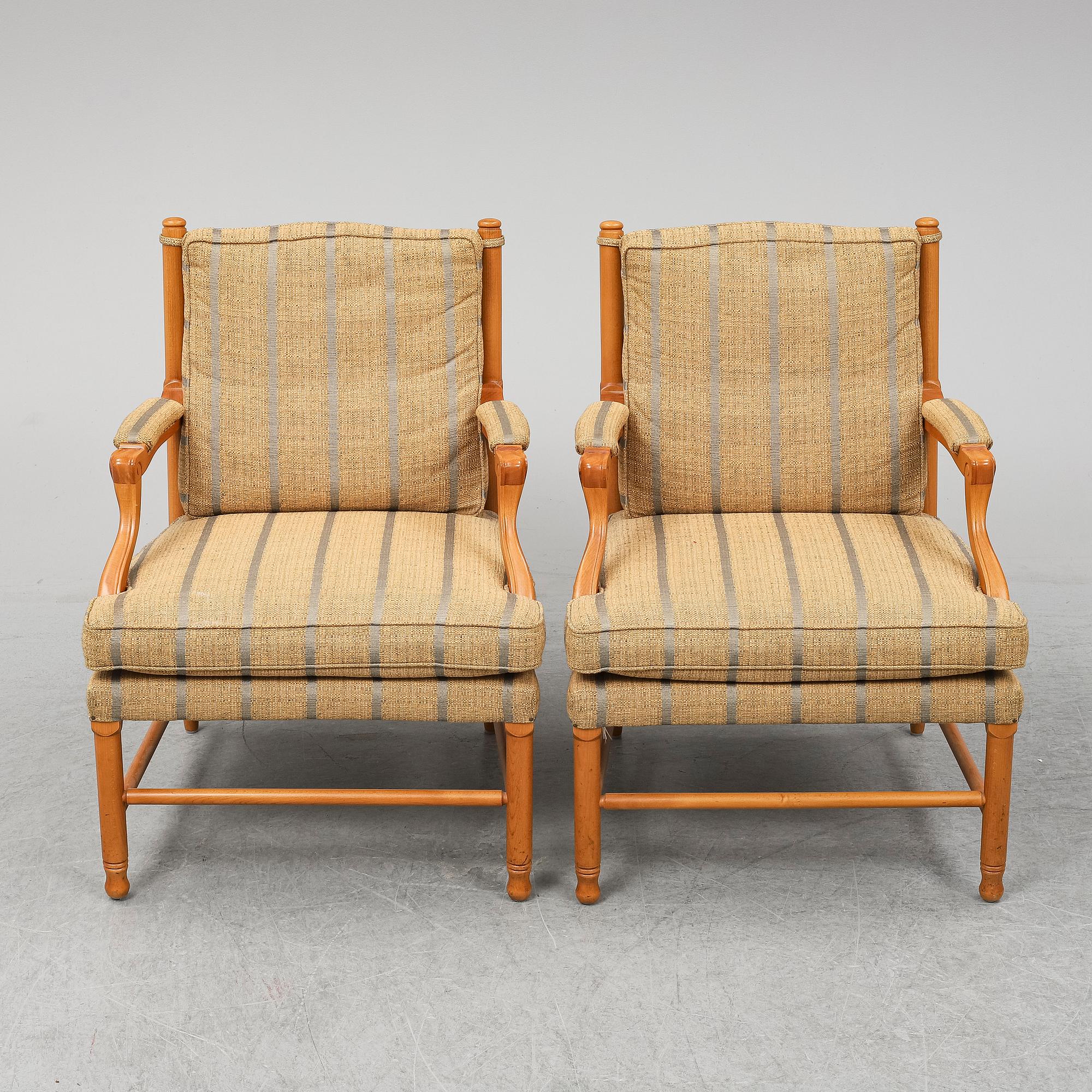 FÅTÖLJER, ett par, gustaviansk stil av s.k. Gripsholmsmodell, Norells möbler, 1900-talets slut.