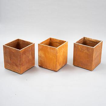 Stina Lindholm, 'Basic', 3 pcs contemporary concrete flower pots, Skulpturfabriken.