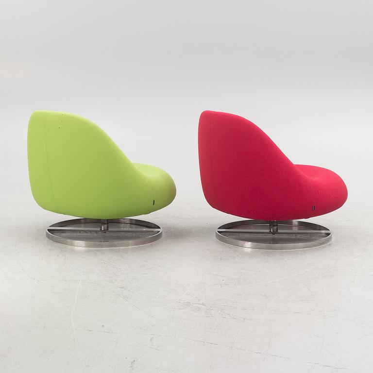 Anders Hjelm, a pair of lounge chairs, "Flow", Johanson Design, Markaryd.