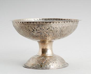 SKÅL, sannolikt orientaliskt silver, 1800-tal. Vikt ca 176 gram.