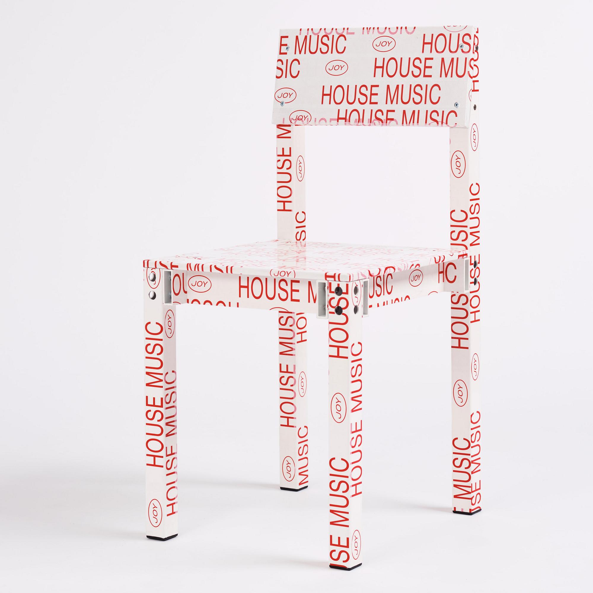 Fredrik Paulsen, a unique chair, "Chair One, Knuckles Chuckles", JOY, 2024.