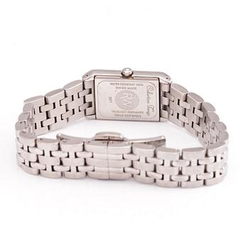 A Raymond Weil 'Tango' wrist watch. 18.6 mm.