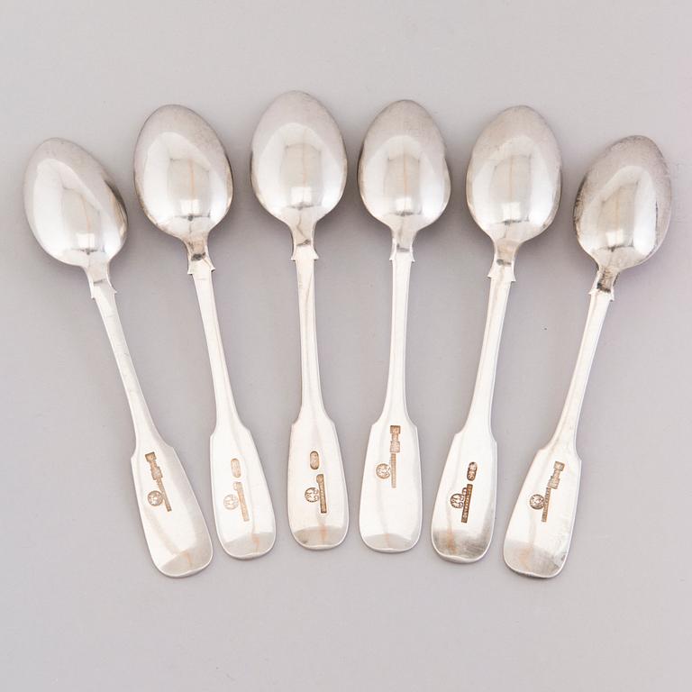 PAVEL OVCHINNIKOV, A set of six silver tea spoons, Moscow 1882-1899. Mark of Ovchinnikov, Imperial Warrant.