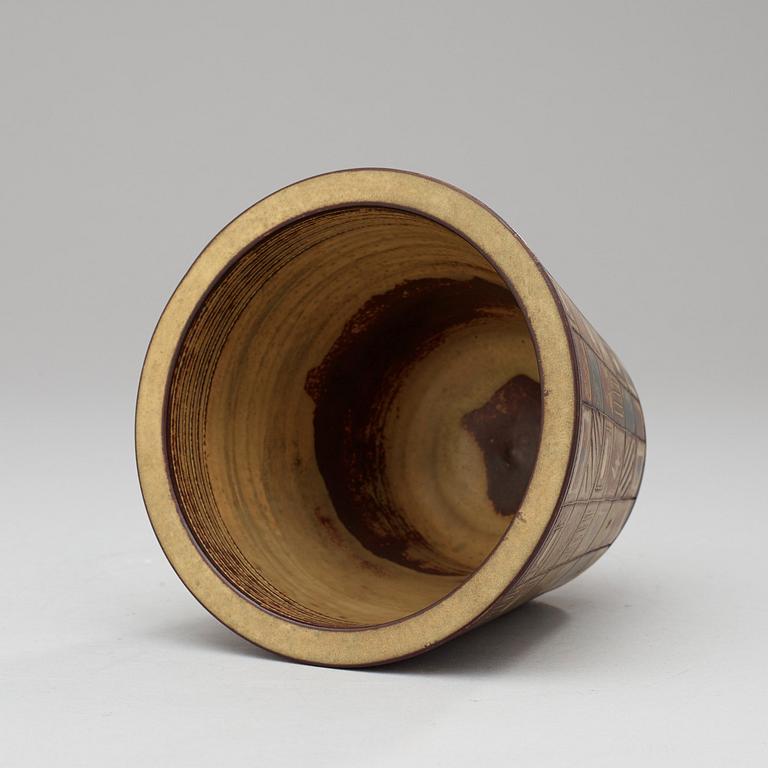 A Wilhelm Kåge 'Farsta' stoneware vase, Gustavsberg Studio 1945.