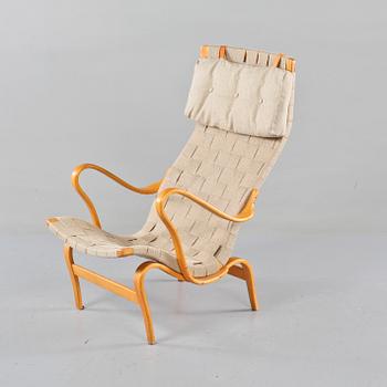 FÅTÖLJ, "Penilla", Bruno Mathsson, Värnamo, 1900-talets andra hälft.