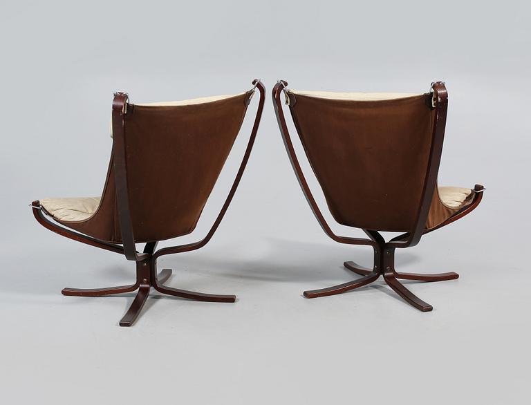 FÅTÖLJER, ett par, "Falcon chair", Sigurd Russel, Vatne möbler, Norge, 1970-tal.