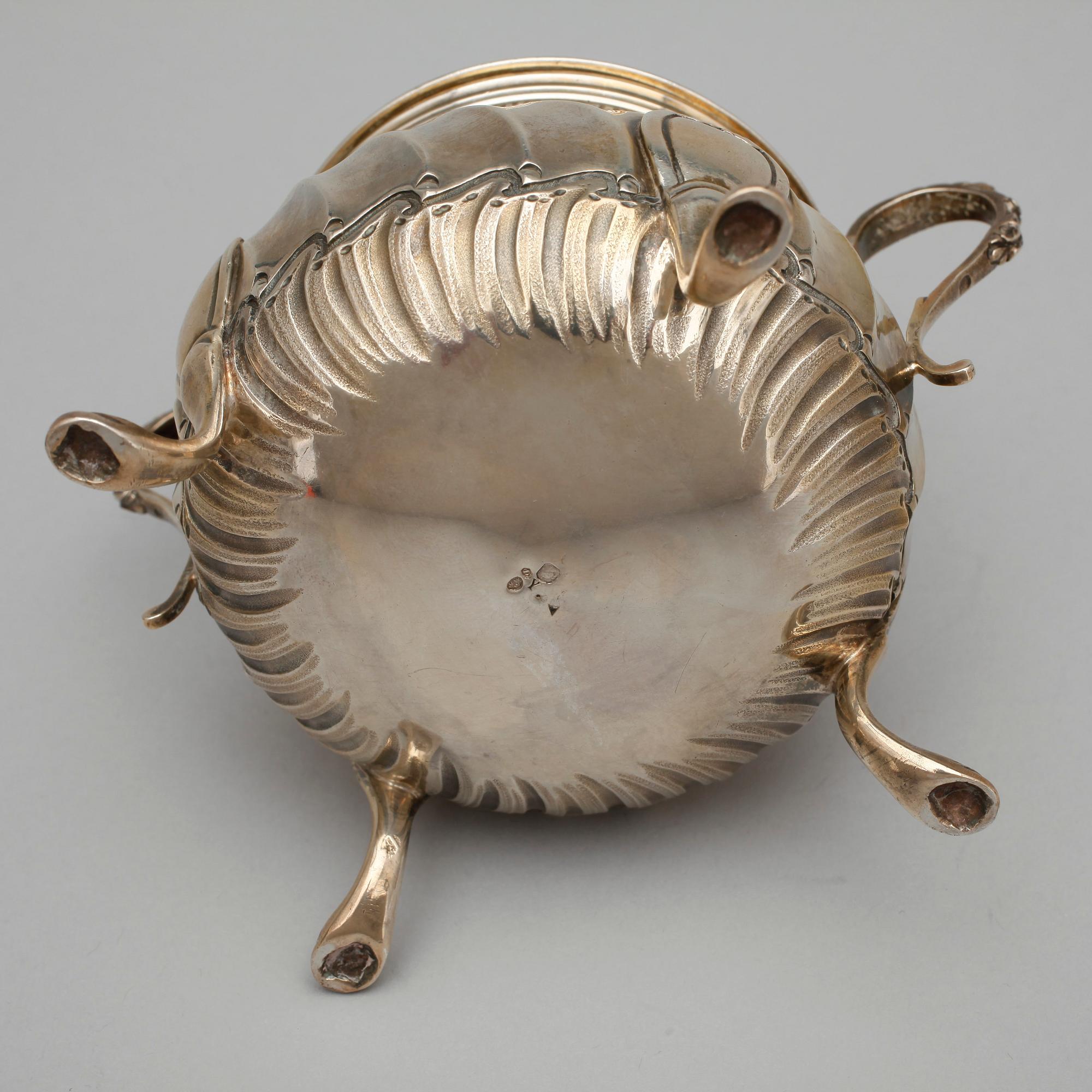 SERVIS, 3 delar silver, Nyrokoko, Frankrike 18/1900-tal. Tot vikt ca 790 gram.