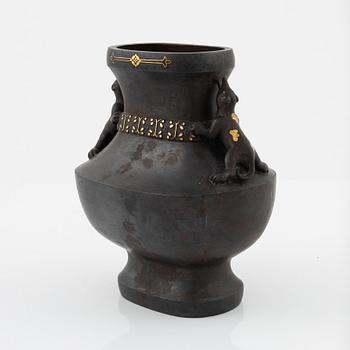 A Chinese bronze vase, 20th Century.