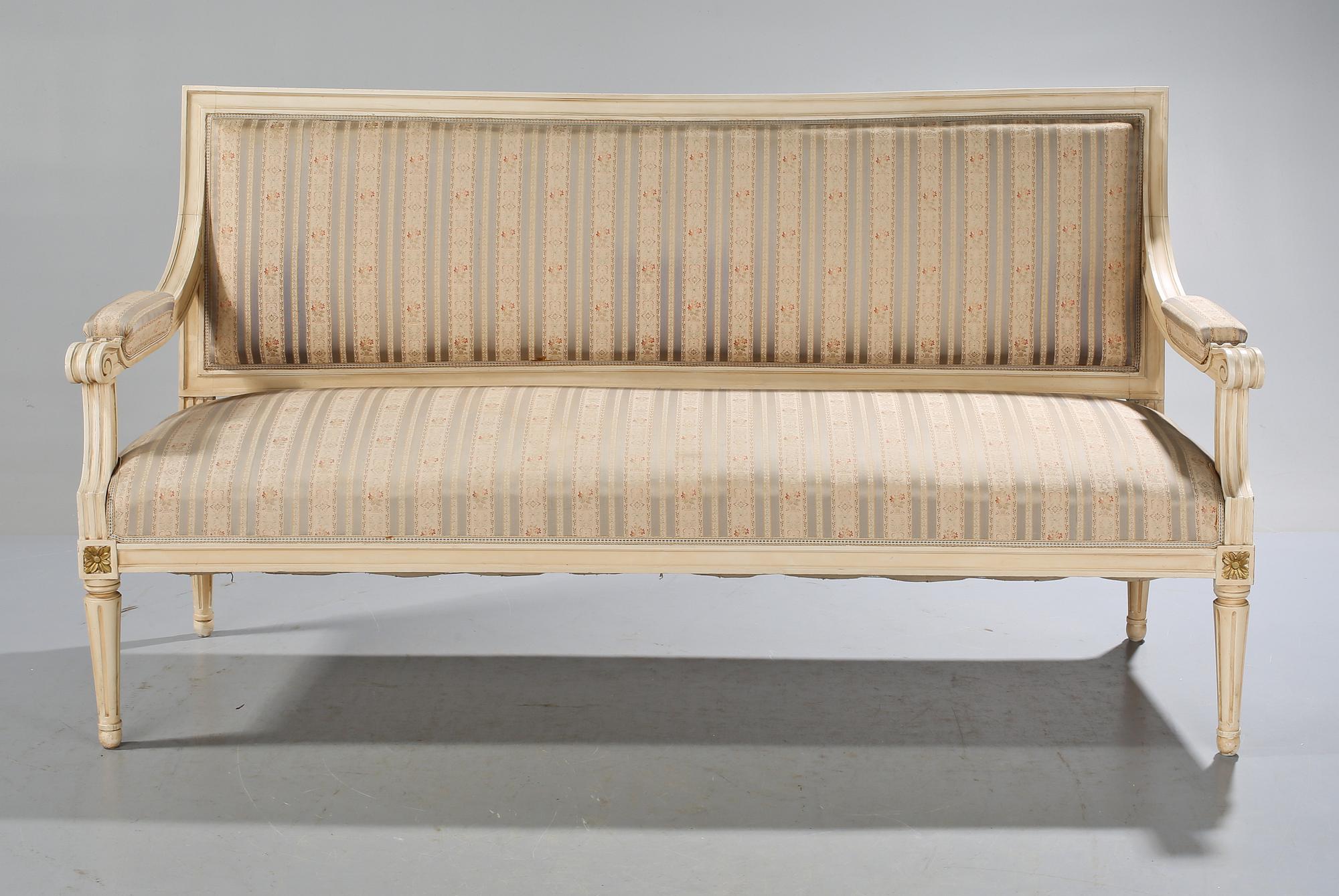SOFFA, gustaviansk stil. Omkring sekelskiftet 1900.
