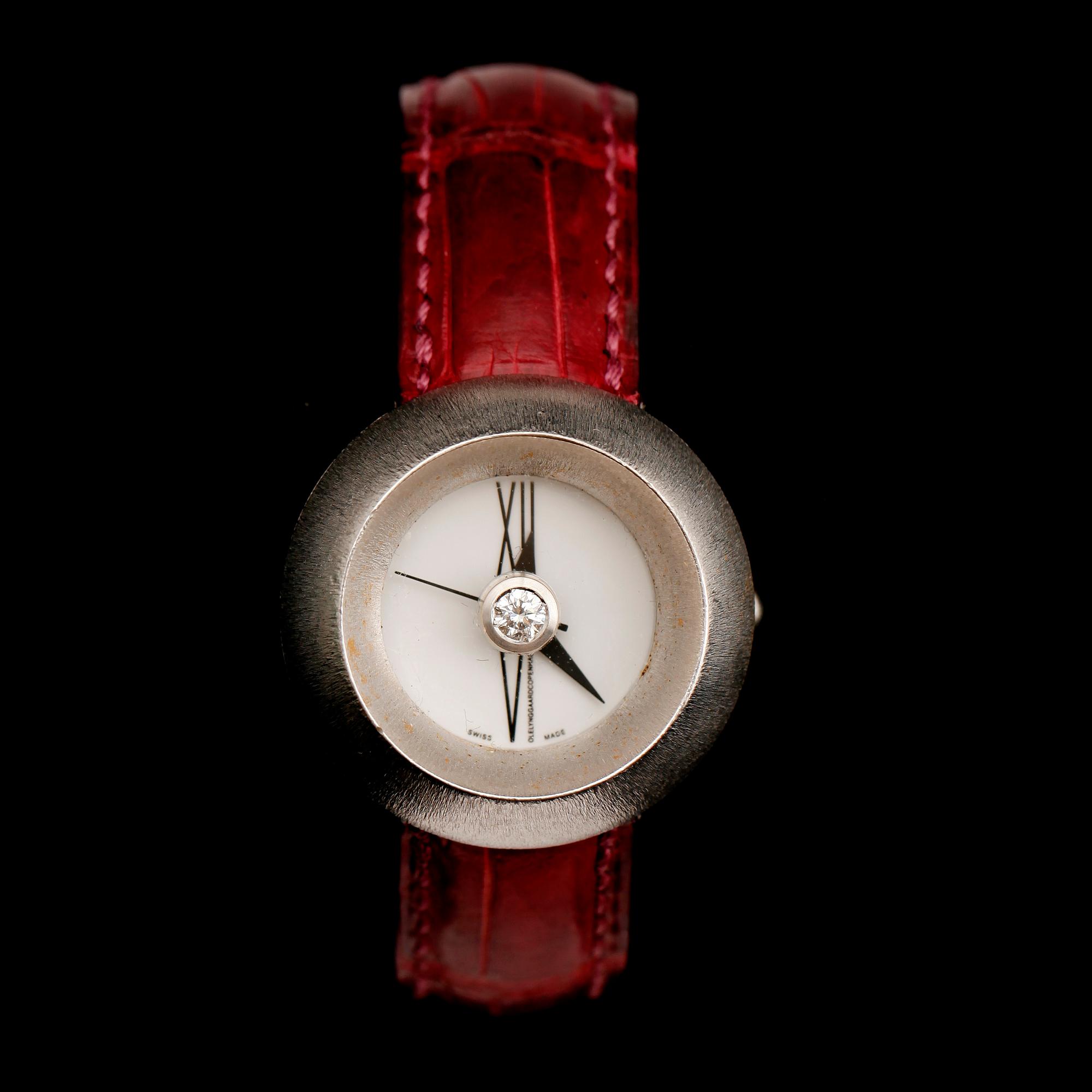 DAMARMBANDSUR, stål, Ole Lynggaard, Köpenhamn, nr 1280.