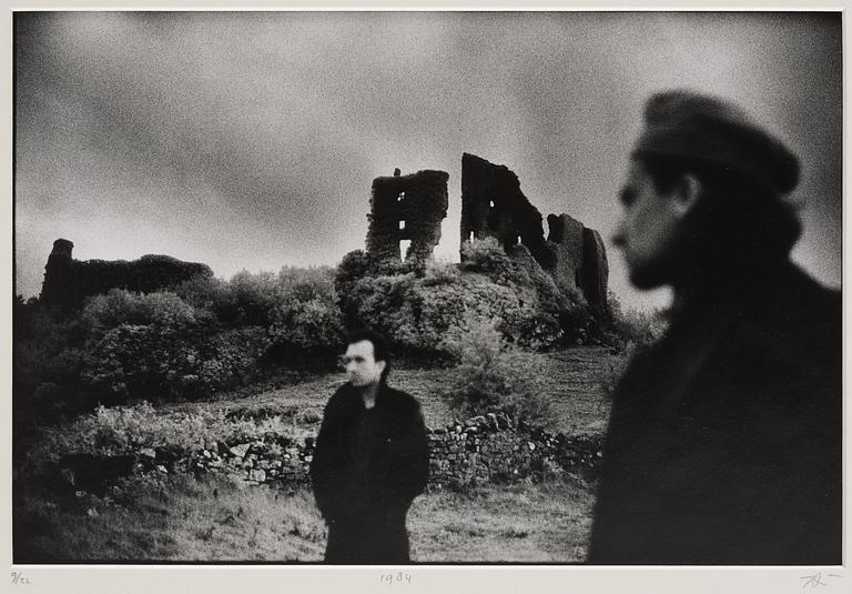 Anton Corbijn, "22:U2", 1982-2003.