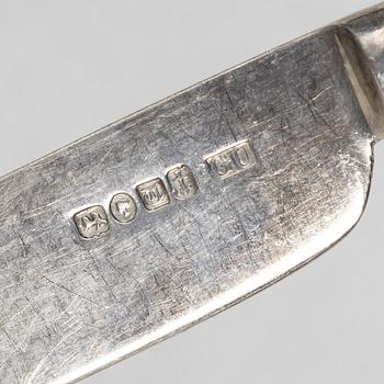 A silver cutlery set, “Kings pattern”, most with mark of Philip Grierson, Glasgow, Scotland, 1826 (22 pieces).
