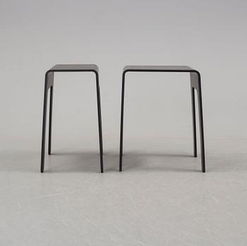 PETER BRANDT, bord/pallar 4 + 2, "Bimbo", för Blå station, Åhus, 2010-2011.