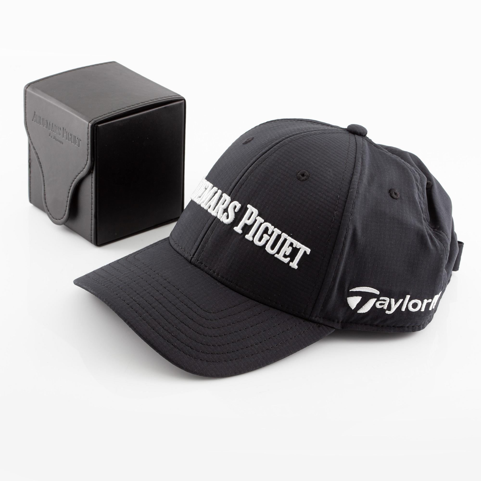 Cap and Service Case, Audemars Piguet, "No Reserve".