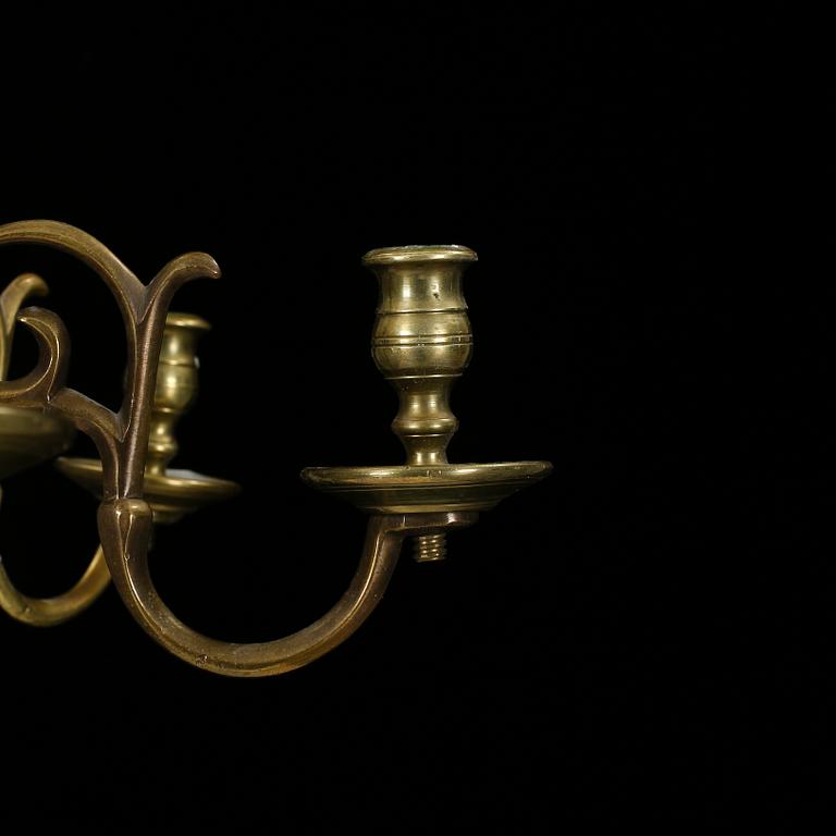 LJUSKRONA, Barock, så kallad malmkrona, 17-1800-tal. Höjd ca 30cm.