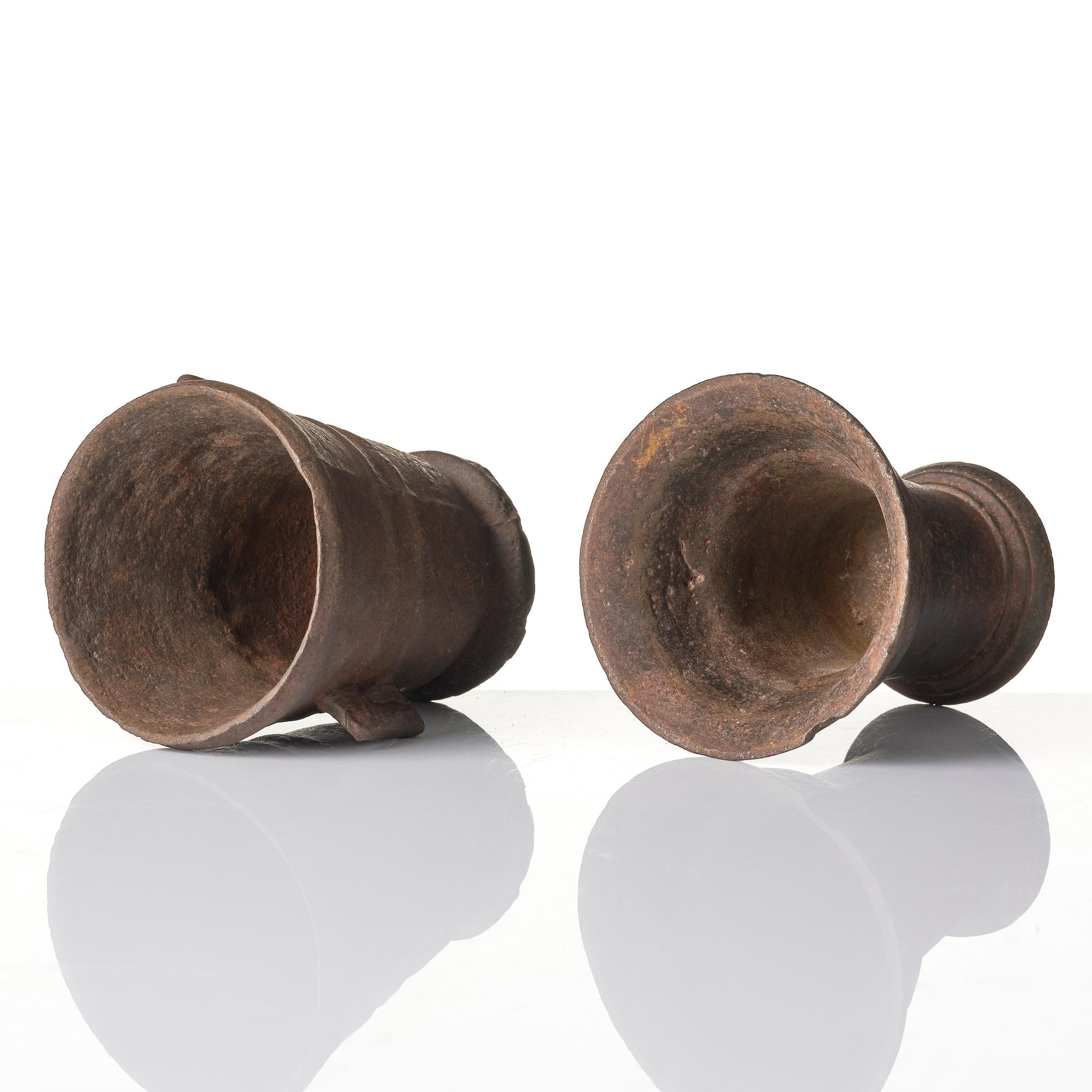 Mortlar, två stycken, 1700 - tidigt 1800-tal.