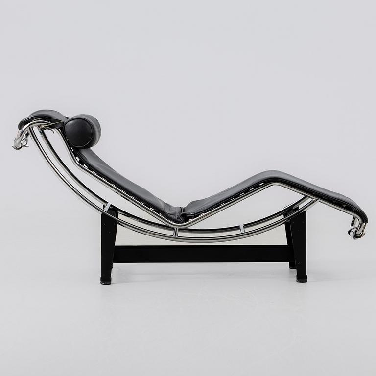 Charlotte Perriand, & Le Corbusier, vilstol, "LC4", Cassina, Italien.