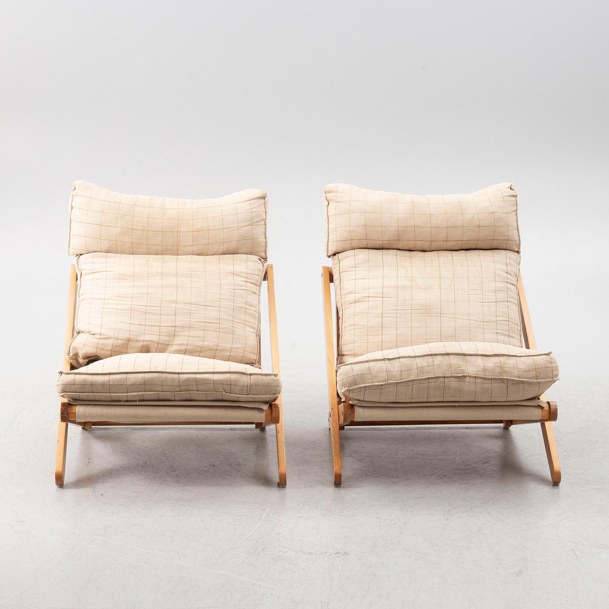 Gillis Lundgren, A pair of  'Idre' lounge chairs, Ikea second half of the 20th century.