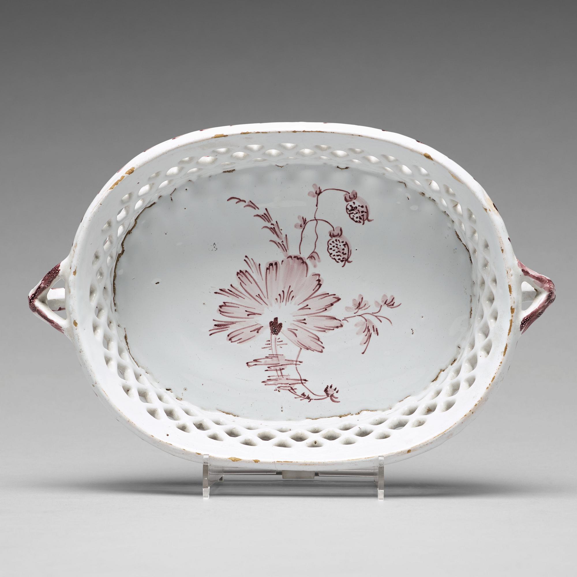 GALLERSKÅL, fajans. Rörstrand, märkt 16/2 1769.