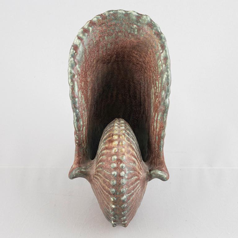 Gunnar Nylund, skulptur, "gondolsnäcka", Rörstrand, 1940-50-tal.