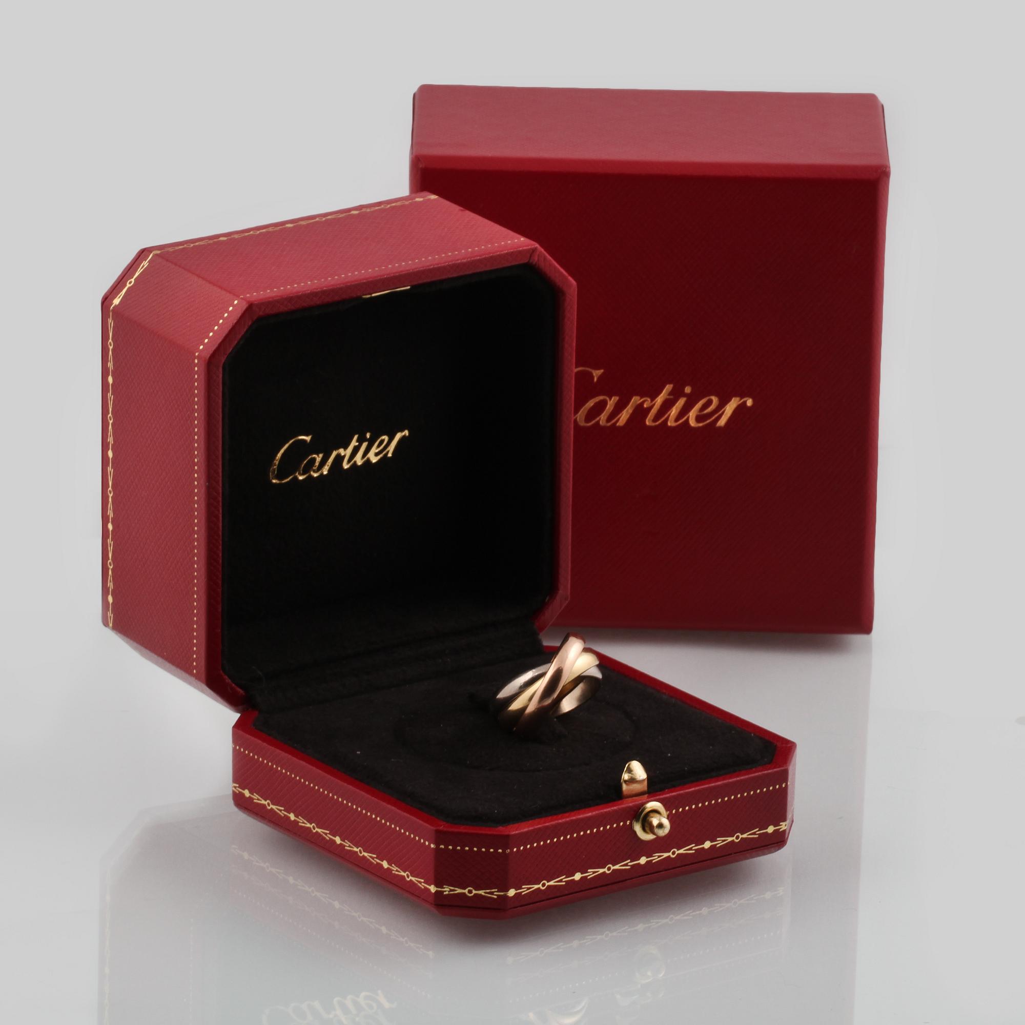 RING, 18K trefärgat guld, "Trinity", Cartier. Vikt 7,9 gram.