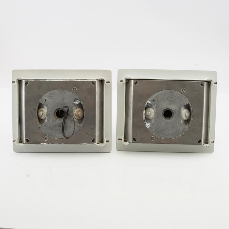 Alfred Homann, a pair of wall lamps "M2" for Louis Poulsen Denmark, late 20th/early 21st century.